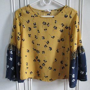 Sienna Sky XS Yellow Blouse with Bell Sleeves